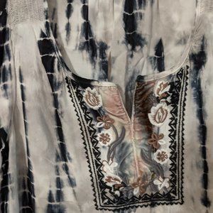 Dress Barn tie-Dye Hi-Low Hem Blouse